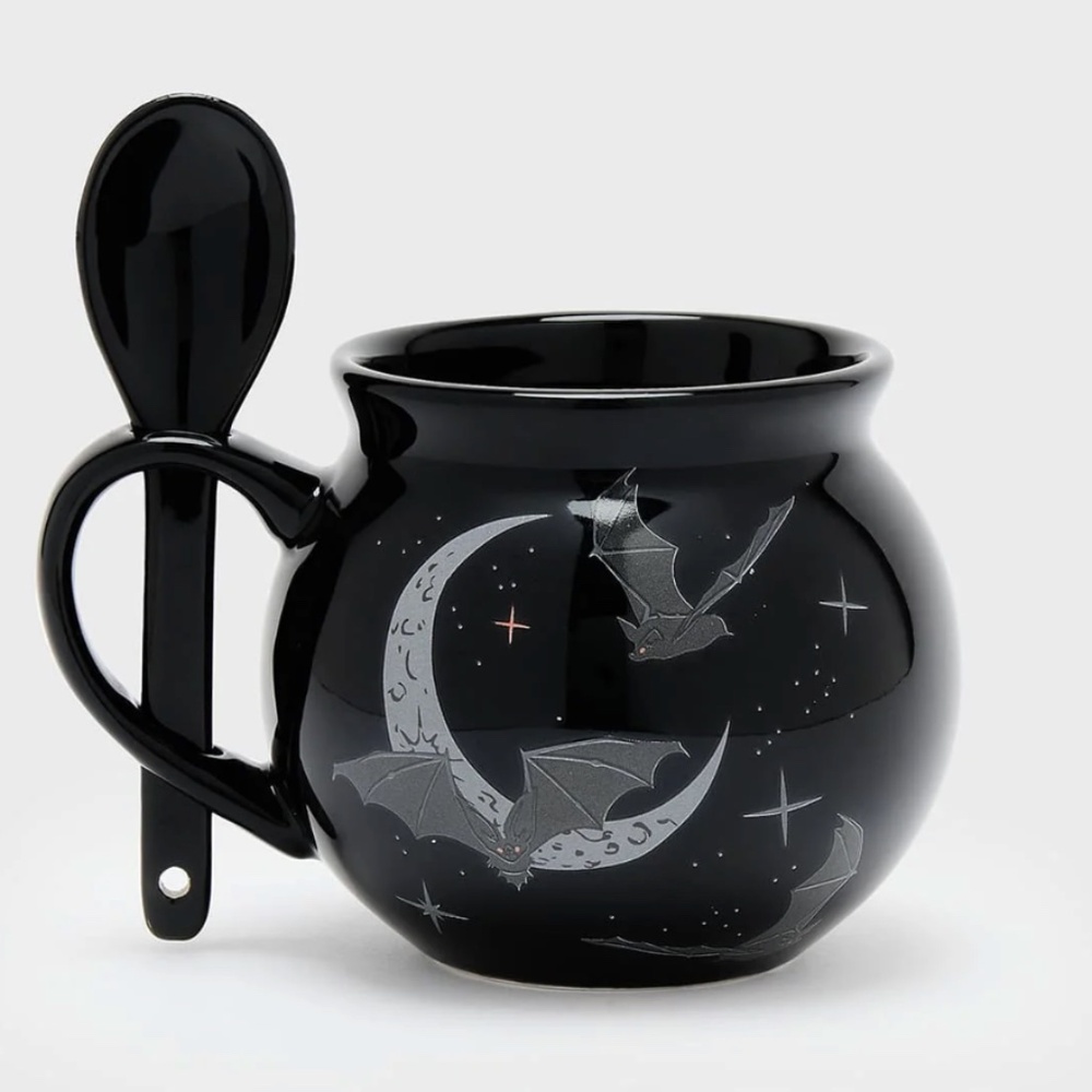 NIB Ceramic Moon, Bat & Stars Mug with Spoon